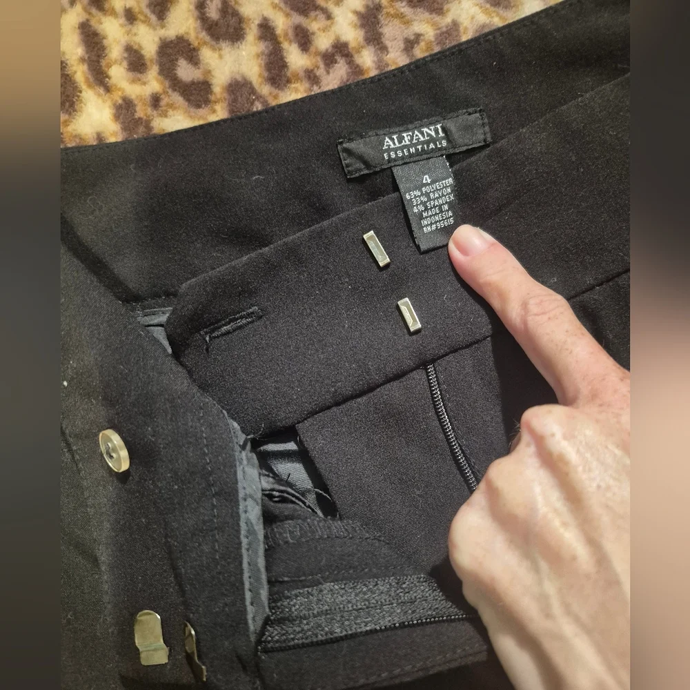 Alfani Women's Black Straight Leg Dress Pants 6 - Picture 11 of 13